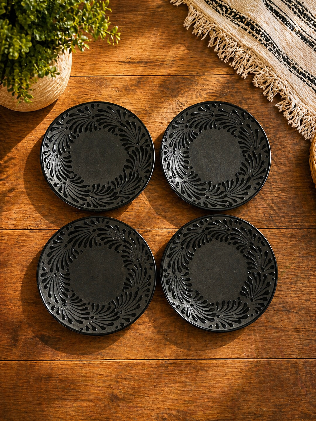 Black Espiga Plate